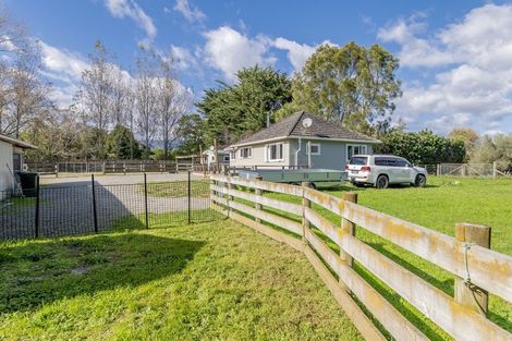 Photo of property in 64 Te Roto Road, Otaki, 5512