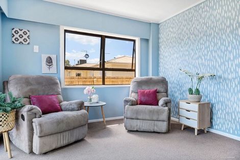 Photo of property in 18 Rollerson Street, Papakura, 2110