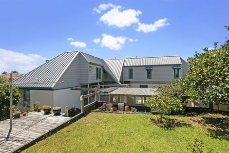 Photo of property in 6 Stevenson Way, Cockle Bay, Auckland, 2014