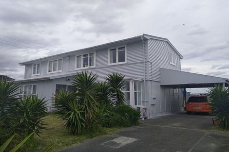 Photo of property in 26-28 Matipo Street, Castlecliff, Whanganui, 4501