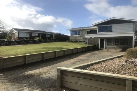 Photo of property in 13 Oturi Road, Waverley, 4510