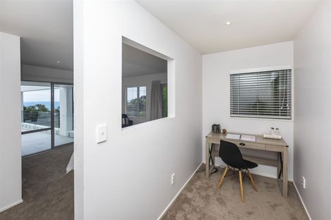 Photo of property in 8 Kaikoura View, Mount Pleasant, Christchurch, 8081