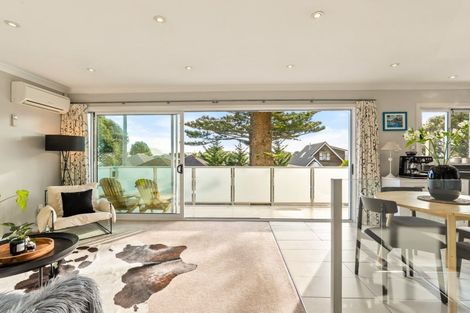 Photo of property in 225 Muritai Road, Eastbourne, Lower Hutt, 5013