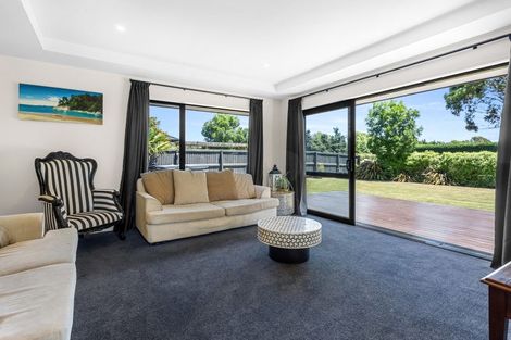 Photo of property in 11 Woodlaw Crescent, Prebbleton, 7604