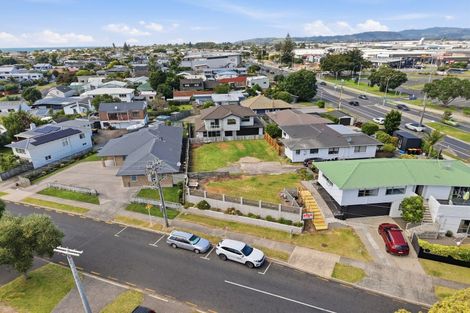 Photo of property in 2 Clyde Street, Mount Maunganui, 3116