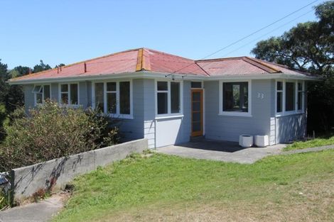 Photo of property in 33 Castor Crescent, Cannons Creek, Porirua, 5024