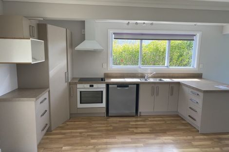 Photo of property in 115 Harbour View Road, Omokoroa, 3114