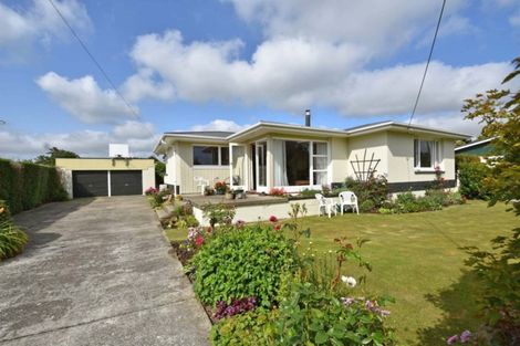 Photo of property in 38 Kirkoswald Street, Wallacetown, 9816