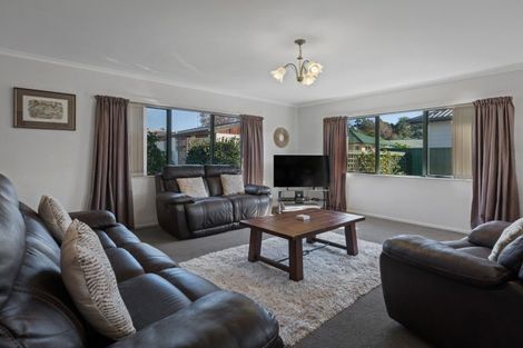 Photo of property in 9 Donegal Place, Katikati, 3129