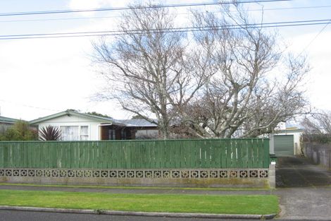 Photo of property in 33 Davies Road, Hurdon, New Plymouth, 4310