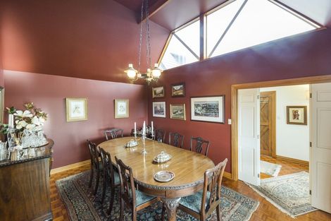 Photo of property in 38 Titirangi Drive, Fitzherbert, Palmerston North, 4471