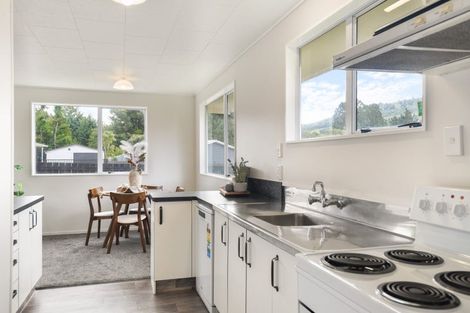 Photo of property in 43 Blomfield Street, Pukehangi, Rotorua, 3015