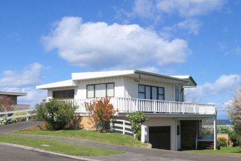 Photo of property in 19 Hinerau Grove, Waipahihi, Taupo, 3330