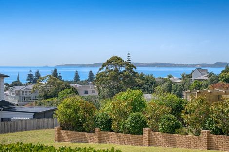 Photo of property in 57 Roberta Crescent, Orewa, 0931