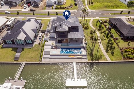 Photo of property in 33 Awatea Drive, Whitianga, 3510