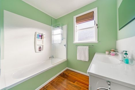 Photo of property in 68 Fraser Crescent, Elderslea, Upper Hutt, 5018