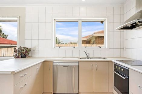 Photo of property in 92c Metcalfe Road, Ranui, Auckland, 0612