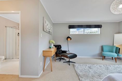Photo of property in 15 Cunliffe Street, Johnsonville, Wellington, 6037