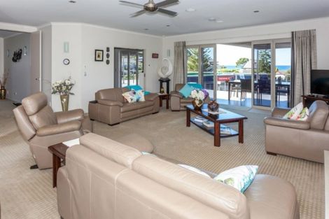 Photo of property in 221 Onemana Drive, Onemana, Whangamata, 3691