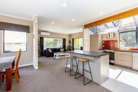 Photo of property in 13 Penlington Place, Havelock North, 4130