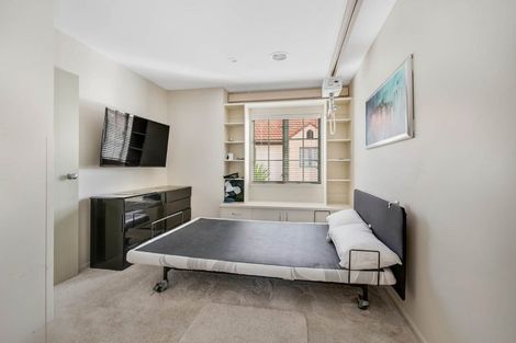 Photo of property in 24 Parkwood Crescent, Gulf Harbour, Whangaparaoa, 0930