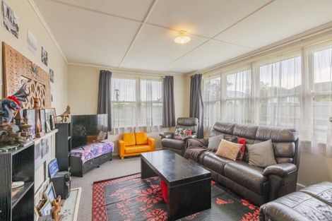 Photo of property in 18 Mackie Street, Waipukurau, 4200