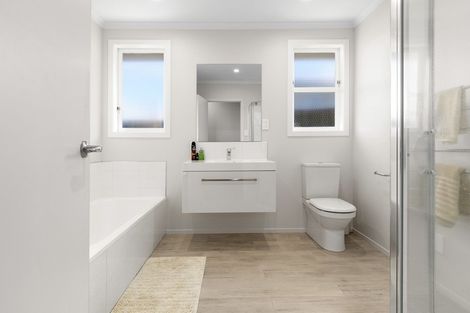 Photo of property in 3b Glenfield Place, Brookfield, Tauranga, 3110