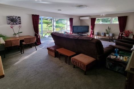Photo of property in 5a Tawa Terrace, Tawa, Wellington, 5028