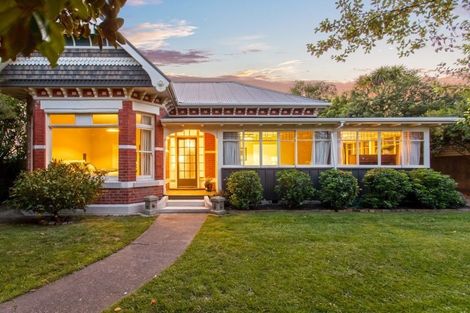 Photo of property in 77 Flockton Street, Mairehau, Christchurch, 8013