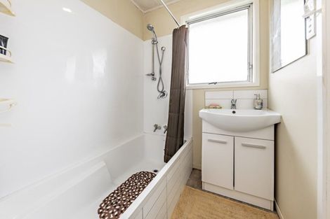 Photo of property in 1/13 Mon Desir Place, Manurewa, Auckland, 2102