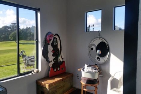 Photo of property in 21 Golf Vue Place, Castlecliff, Whanganui, 4501