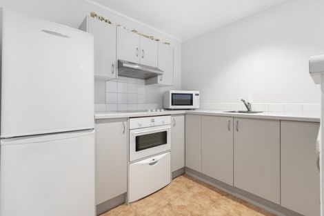 Photo of property in 19a/30 Westward Ho, Glen Eden, Auckland, 0602