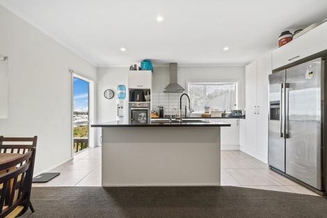 Photo of property in 159 Keri Vista Rise, Papakura, 2110