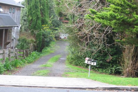 Photo of property in 7 Maori Hut Road, Red Beach, 0932