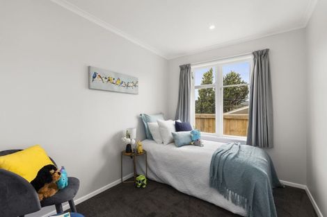 Photo of property in 129 Wainuiomata Road, Wainuiomata, Lower Hutt, 5014