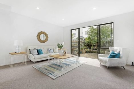 Photo of property in 38/22 Northcross Drive, Oteha, Auckland, 0632