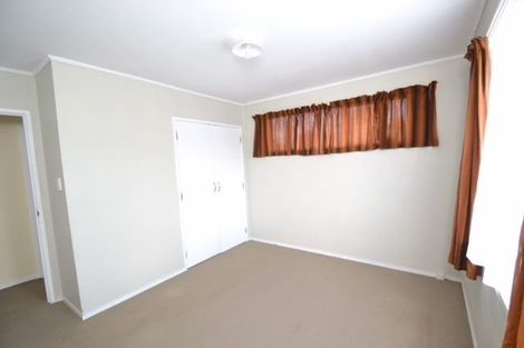 Photo of property in 17 Sabot Place, Massey, Auckland, 0614