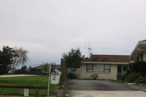 Photo of property in 34 Cecil Place, Cloverlea, Palmerston North, 4412