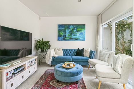 Photo of property in 1/17 Cameron Street, Takapuna, Auckland, 0622