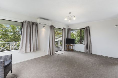 Photo of property in 23 Crail Court, Totara Heights, Auckland, 2105