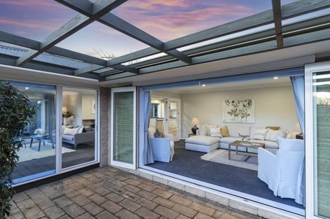 Photo of property in 17 Ilfracombe Place, Burnside, Christchurch, 8053