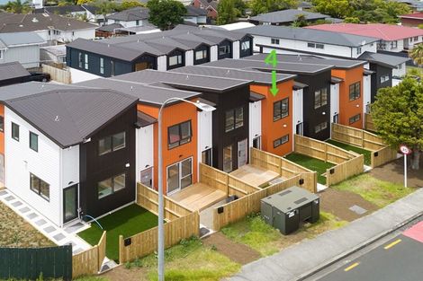 Photo of property in 4/85 Jaemont Avenue, Te Atatu South, Auckland, 0610