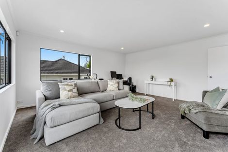 Photo of property in 9a Brightside Road, Stanmore Bay, Whangaparaoa, 0932