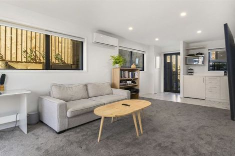 Photo of property in 2/137 View Road, Sunnyvale, Auckland, 0612