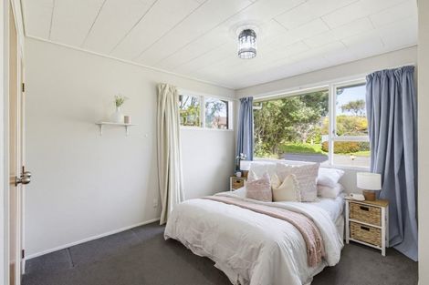 Photo of property in 5 Arlington Avenue, Waikanae, 5036