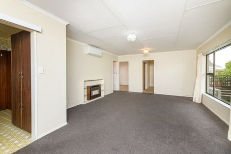 Photo of property in 2 Bethel Court, Milson, Palmerston North, 4414