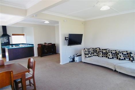 Photo of property in 9 Beach Street, Fitzroy, New Plymouth, 4312
