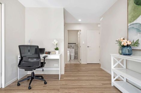 Photo of property in 8 Pakaraka Drive, Papakura, 2110