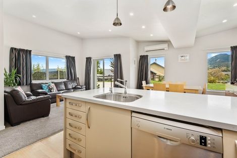Photo of property in 7 Ellie Place, Lake Hawea, Wanaka, 9382
