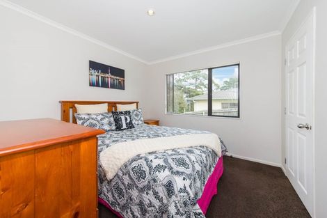 Photo of property in 20 Gordon Stanley Drive, Massey, Auckland, 0614